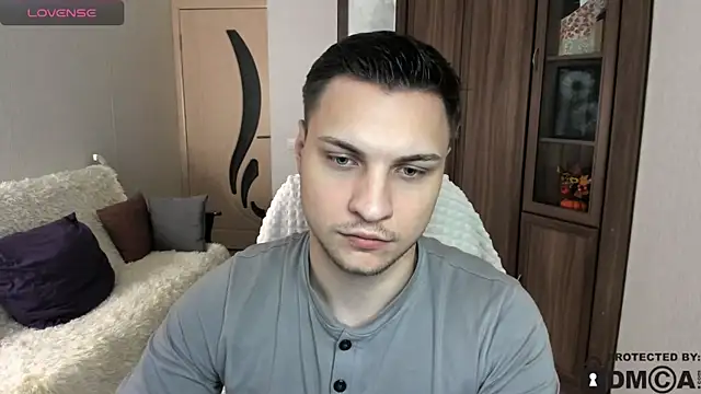 handsome guy01 online show from 10/31/25, 07:32