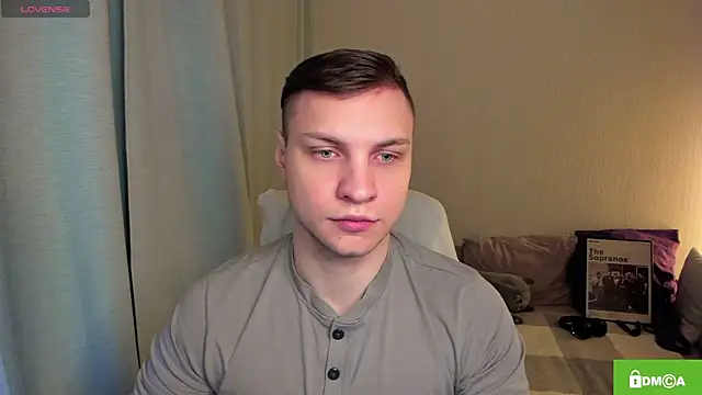 Snapshot of handsome_guy01 chatting on 04/30/26, 01:34 handsome guy01 online show from 04/30/26, 01:34