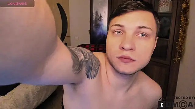 handsome guy01 online show from 11/29/25, 02:23