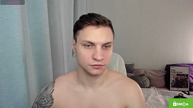 Snapshot of handsome_guy01 chatting on 05/20/26, 12:02 handsome guy01 online show from 05/20/26, 12:02