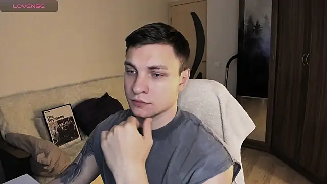 handsome guy01 online show from 10/05/25, 03:47