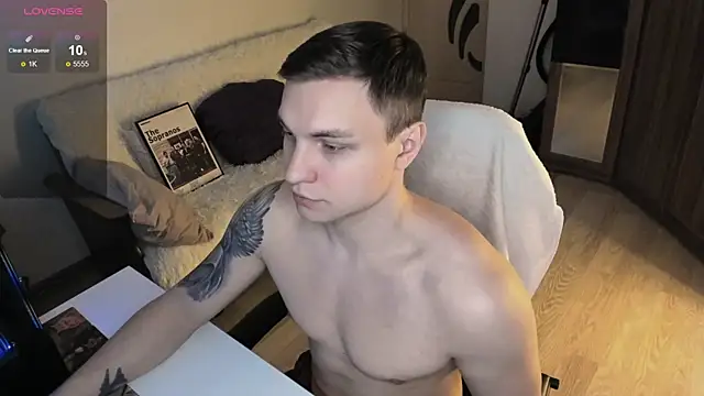 handsome guy01 online show from 10/03/25, 09:00