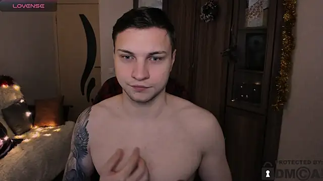 handsome guy01 online show from 11/30/25, 03:29