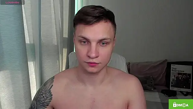 Snapshot of handsome_guy01 chatting on 05/02/26, 03:50 handsome guy01 online show from 05/02/26, 03:50