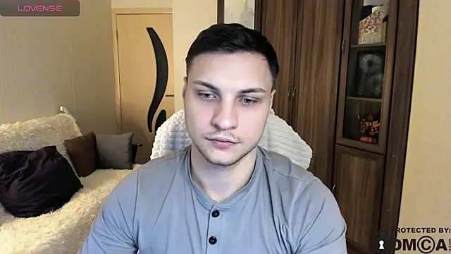 handsome guy01 online show from 10/30/25, 06:38