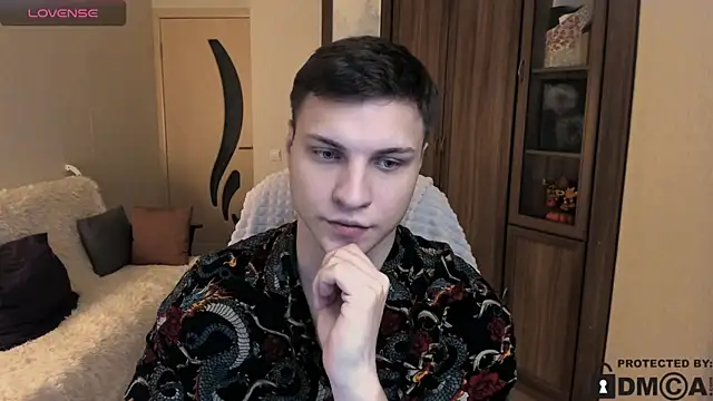 handsome guy01 online show from 11/09/25, 07:01