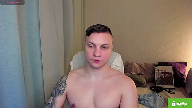 Snapshot of handsome_guy01 chatting on 04/16/26, 09:39 handsome guy01 online show from 04/16/26, 09:39