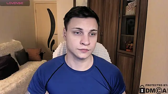 handsome guy01 online show from 11/14/25, 06:00