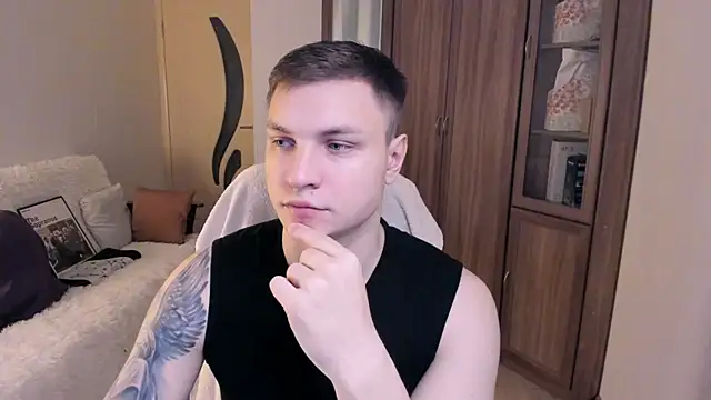 handsome guy01 online show from 09/19/25, 01:53