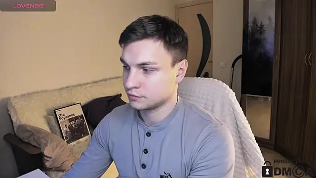 handsome guy01 online show from 10/12/25, 07:04