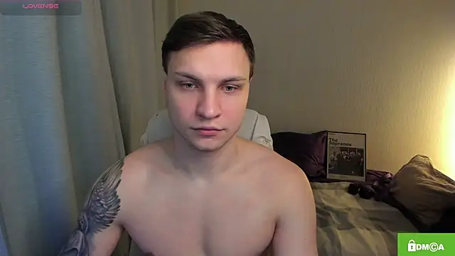 handsome guy01 online show from 04/07/26, 10:33