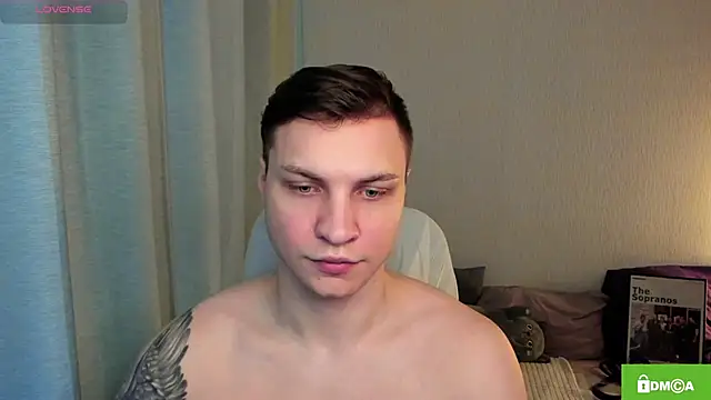 Snapshot of handsome_guy01 chatting on 05/18/26, 04:07 handsome guy01 online show from 05/18/26, 04:07