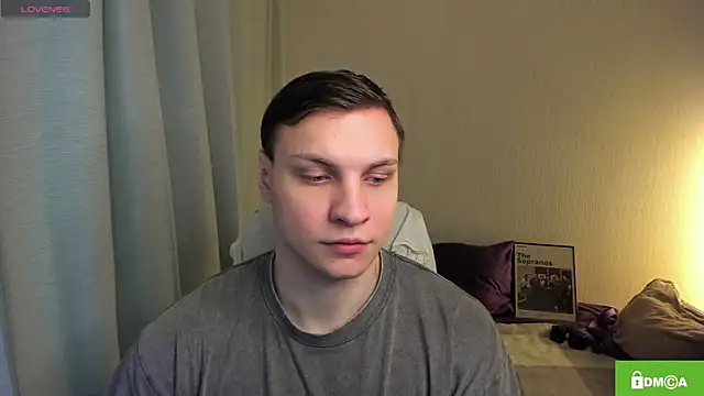 handsome guy01 online show from 04/09/26, 07:53