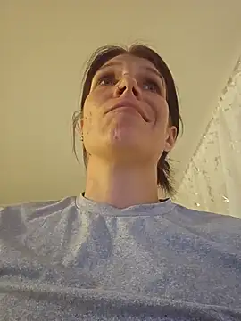 Lenchen  online show from 04/12/26, 07:39