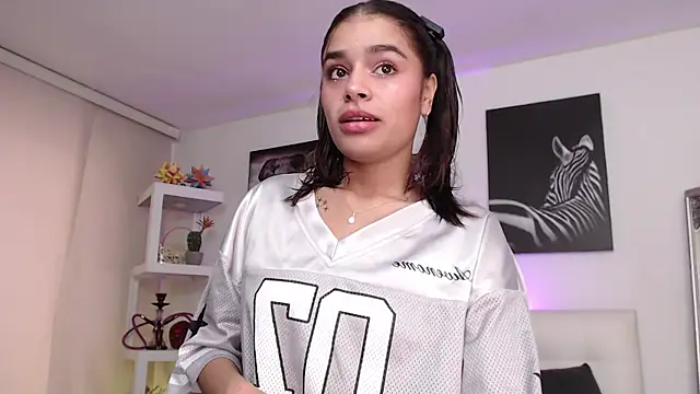 lissbrown online show from 11/16/25, 12:54