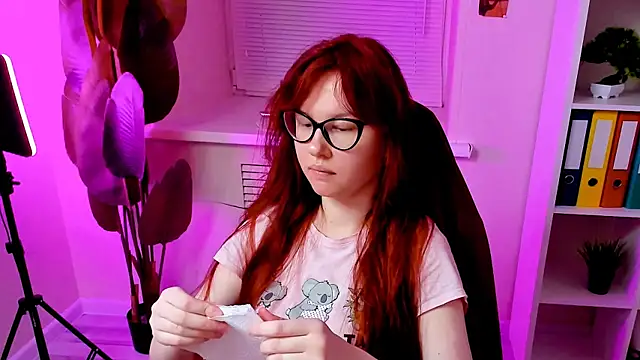 CarolGiggly online show from 11/04/25, 07:12