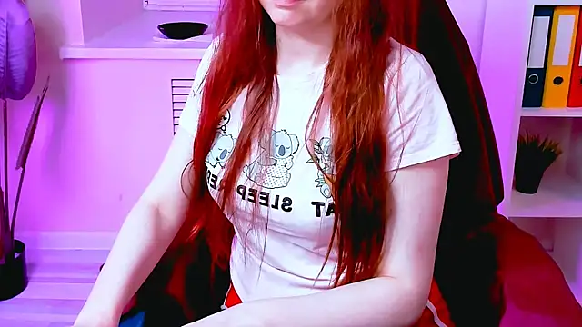 CarolGiggly online show from 10/28/25, 10:41