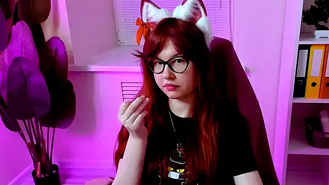 CarolGiggly online show from 11/30/25, 02:23