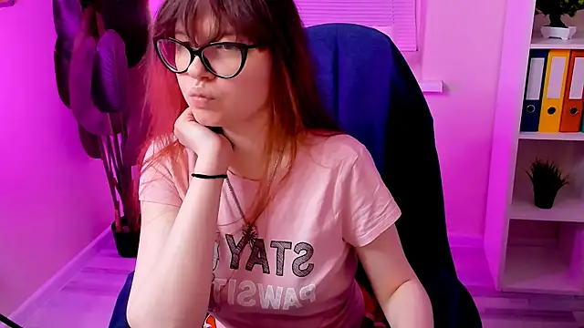 CarolGiggly online show from 10/26/25, 07:42