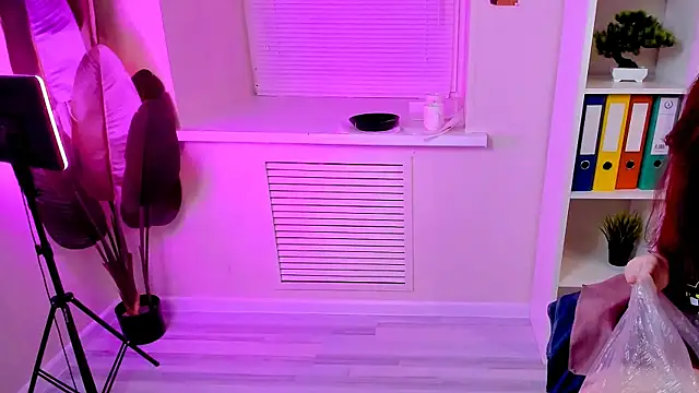 CarolGiggly online show from 11/23/25, 11:59