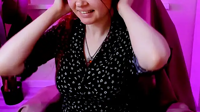 CarolGiggly online show from 12/21/25, 11:38