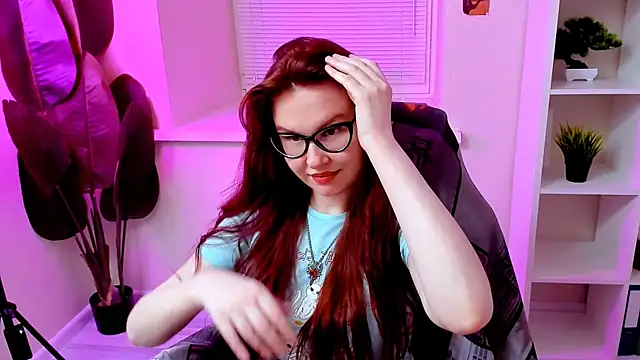 CarolGiggly online show from 04/10/26, 12:17