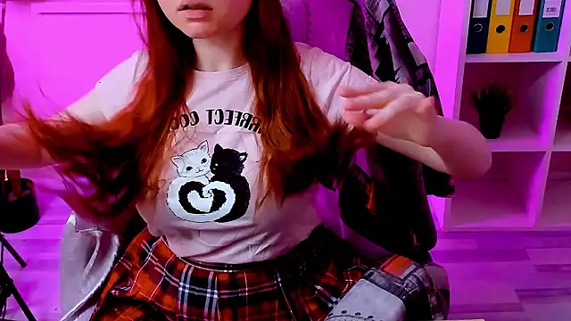 CarolGiggly online show from 02/04/26, 10:16