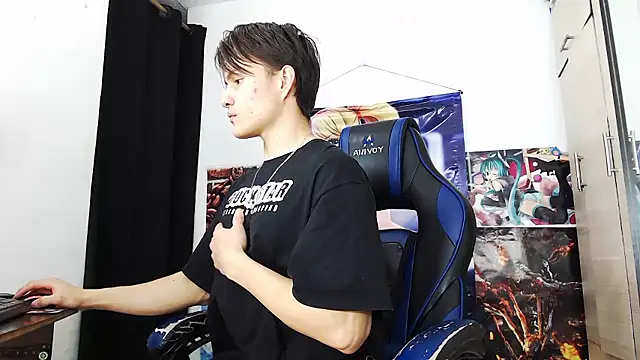 Snapshot of sr_jaeger chatting on 11/28/25, 08:20 sr jaeger online show from 11/28/25, 08:20