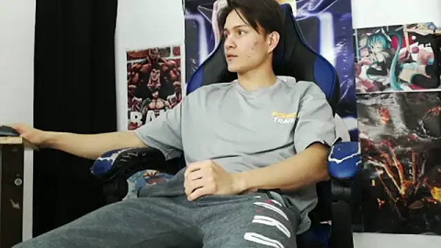 Snapshot of sr_jaeger chatting on 11/24/25, 03:23 sr jaeger online show from 11/24/25, 03:23