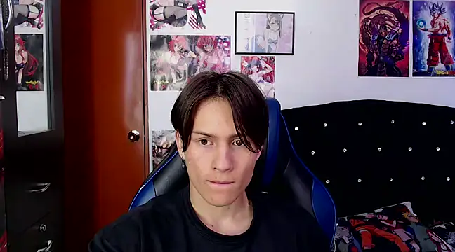Snapshot of sr_jaeger chatting on 03/08/25, 08:14 sr jaeger online show from 03/08/25, 08:14
