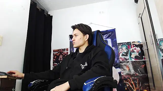 Snapshot of sr_jaeger chatting on 11/27/25, 12:49 sr jaeger online show from 11/27/25, 12:49