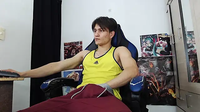 Snapshot of sr_jaeger chatting on 11/05/25, 01:47 sr jaeger online show from 11/05/25, 01:47