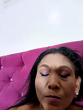 tiffany Bitch online show from 03/25/26, 11:47