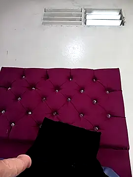 tiffany Bitch online show from 11/19/25, 10:10