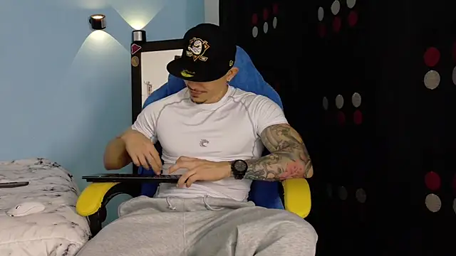 Alex motta online show from 03/01/26, 04:34