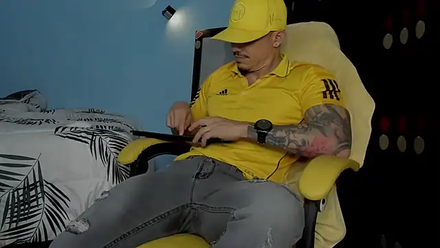 Alex motta online show from 10/11/25, 04:02