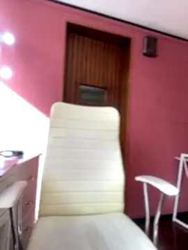 Snapshot of Praga_Pink chatting on 11/20/25, 01:12 Praga Pink online show from 11/20/25, 01:12