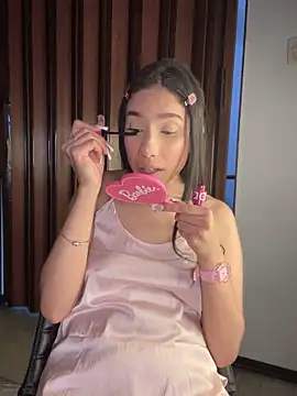 Snapshot of Praga_Pink chatting on 10/09/25, 04:24 Praga Pink online show from 10/09/25, 04:24