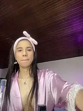 Snapshot of Praga_Pink chatting on 03/18/25, 03:23 Praga Pink online show from 03/18/25, 03:23