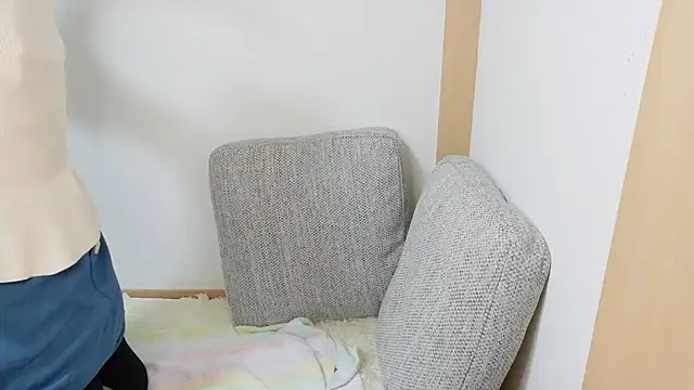 Hana-tan online show from 12/14/25, 10:37