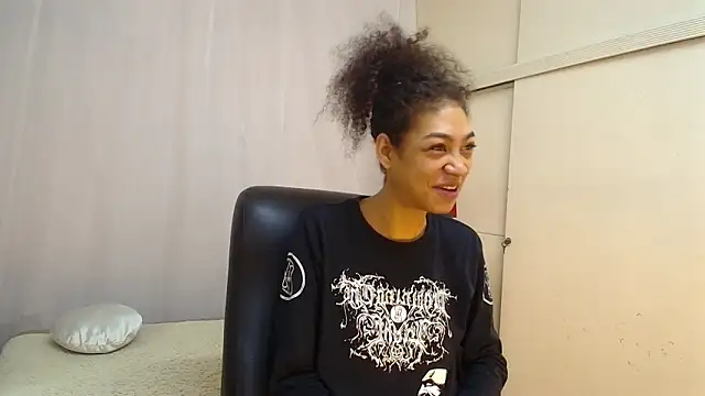 Snapshot of Aurora_ath chatting on 02/04/26, 08:42 Aurora ath online show from 02/04/26, 08:42