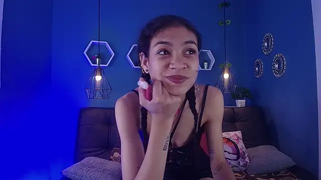 Snapshot of Aurora_ath chatting on 02/13/26, 07:36 Aurora ath online show from 02/13/26, 07:36