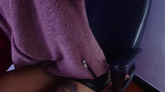 Snapshot of Aurora_ath chatting on 02/25/26, 04:56 Aurora ath online show from 02/25/26, 04:56