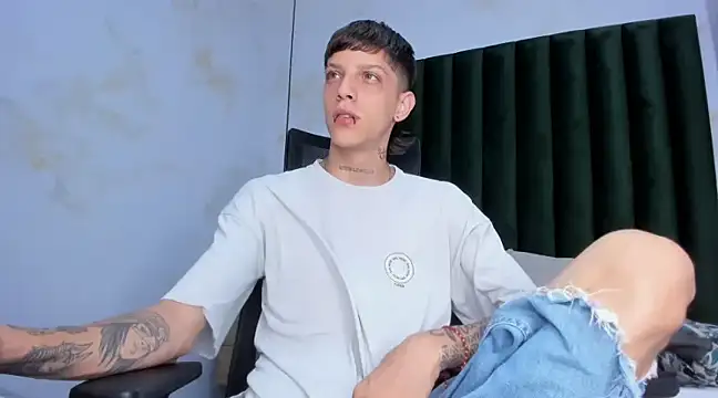 Adam hard  online show from 12/04/24, 07:39