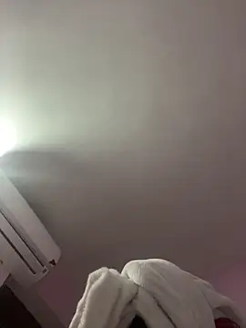 Gerallima 1 online show from 10/24/25, 01:48