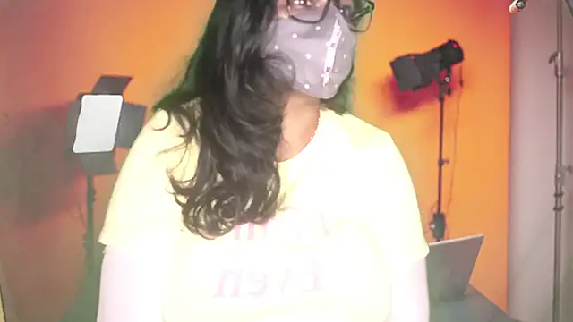 Snapshot of mamoni91 chatting on 09/30/25, 03:12 mamoni91 online show from 09/30/25, 03:12