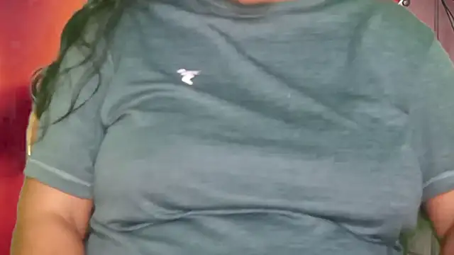 Snapshot of mamoni91 chatting on 09/18/25, 03:42 mamoni91 online show from 09/18/25, 03:42