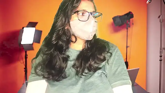 Snapshot of mamoni91 chatting on 10/12/25, 03:52 mamoni91 online show from 10/12/25, 03:52