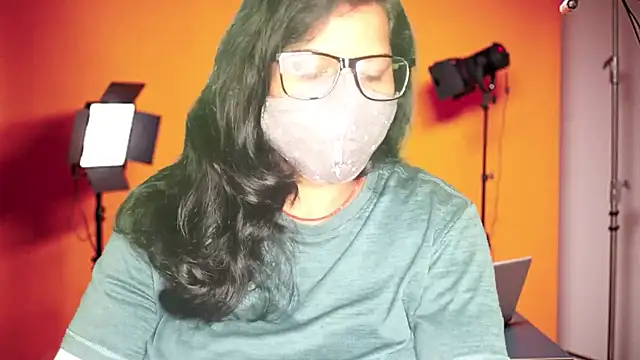 Snapshot of mamoni91 chatting on 09/10/25, 02:54 mamoni91 online show from 09/10/25, 02:54