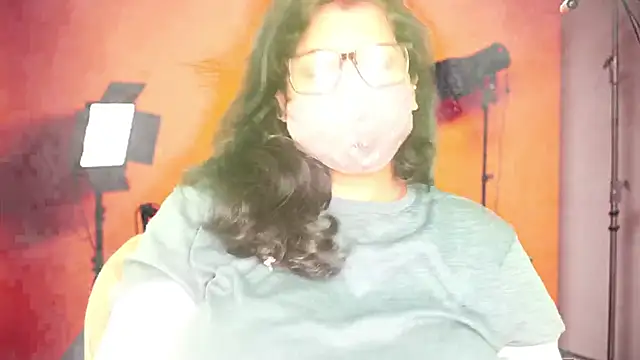 Snapshot of mamoni91 chatting on 09/20/25, 02:38 mamoni91 online show from 09/20/25, 02:38